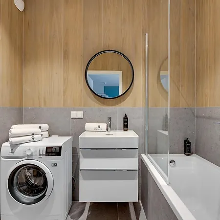Scala Premium With Parking By Lion Apartmán *