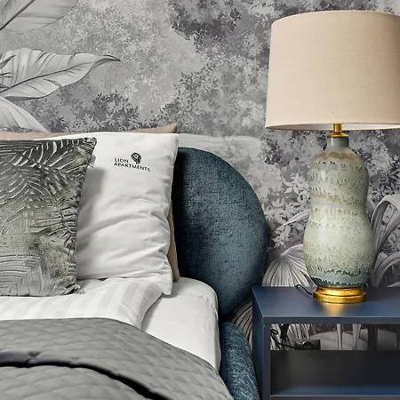 Old Town Scala G Premium With Parking By Lion *