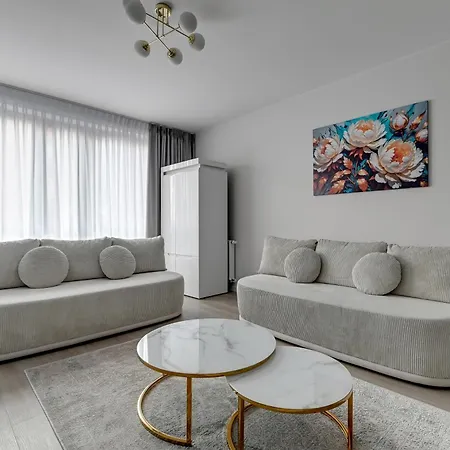 Scala Premium With Parking By Lion Gdaňsk