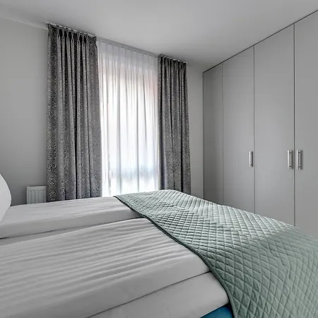 Scala Premium With Parking By Lion غدانسك