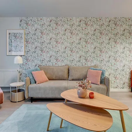 Old Town Scala G Premium With Parking By Lion