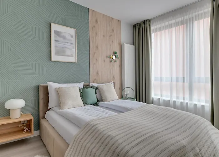 Old Town Scala G Premium With Parking By Lion *