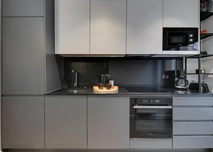 Old Town Scala G Premium With Parking By Lion